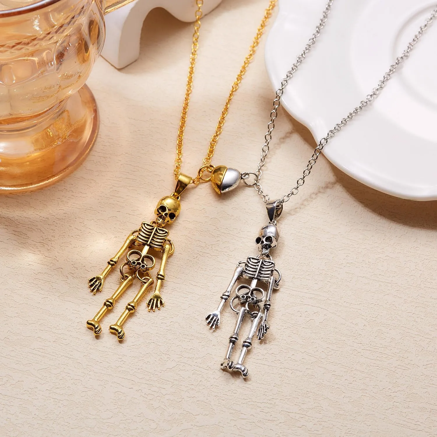 Fuqimanman2020 1 Pair Halloween Skeleton Skull Pendant Necklaces Set Ghost Head for Couple BFF ?Friendship Party Gothic Punk Hip Hop Festival Jewelry