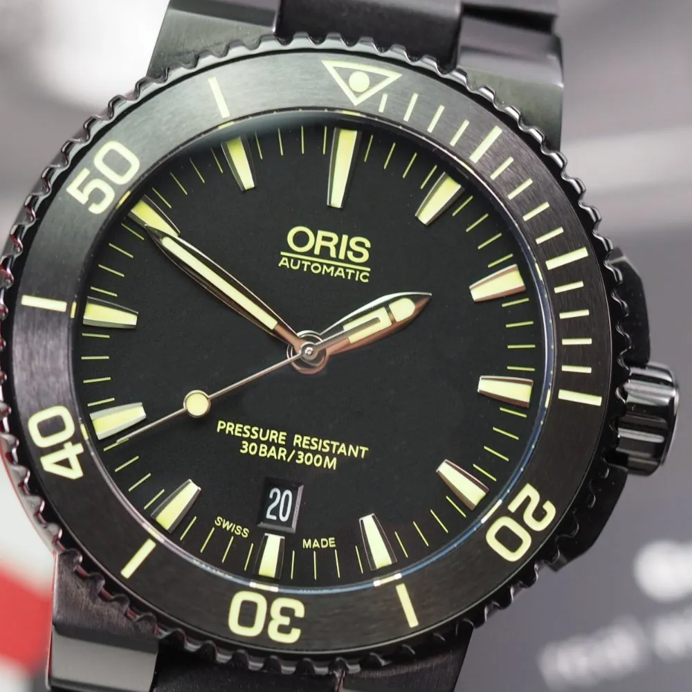 Oris Aquis Date (2015)
