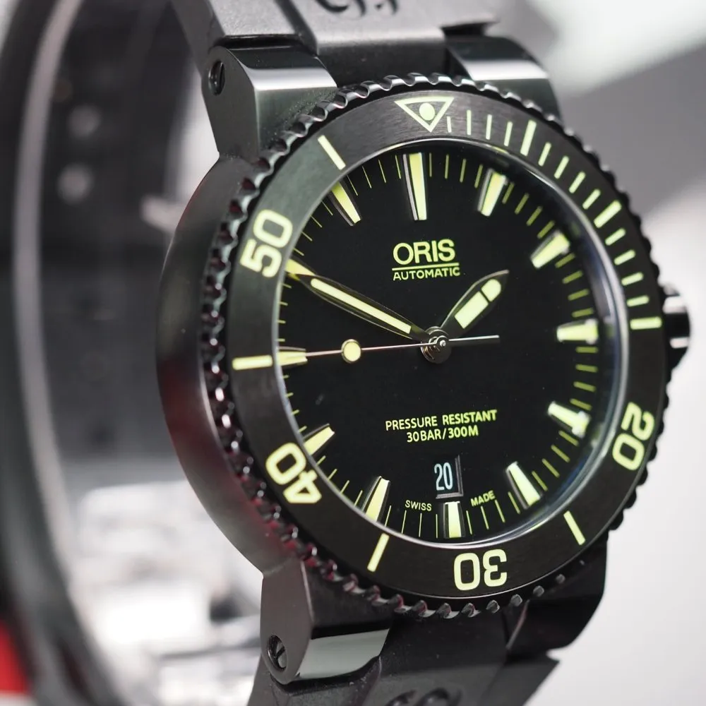 Oris Aquis Date (2015)