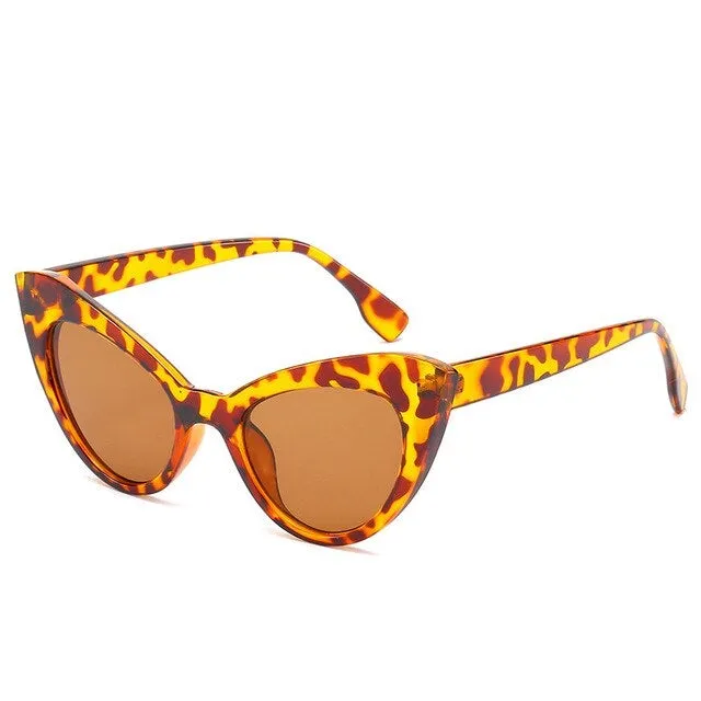 Oversized Titanium Frame Mirror Polycarbonate Cat Eye Sunglasses