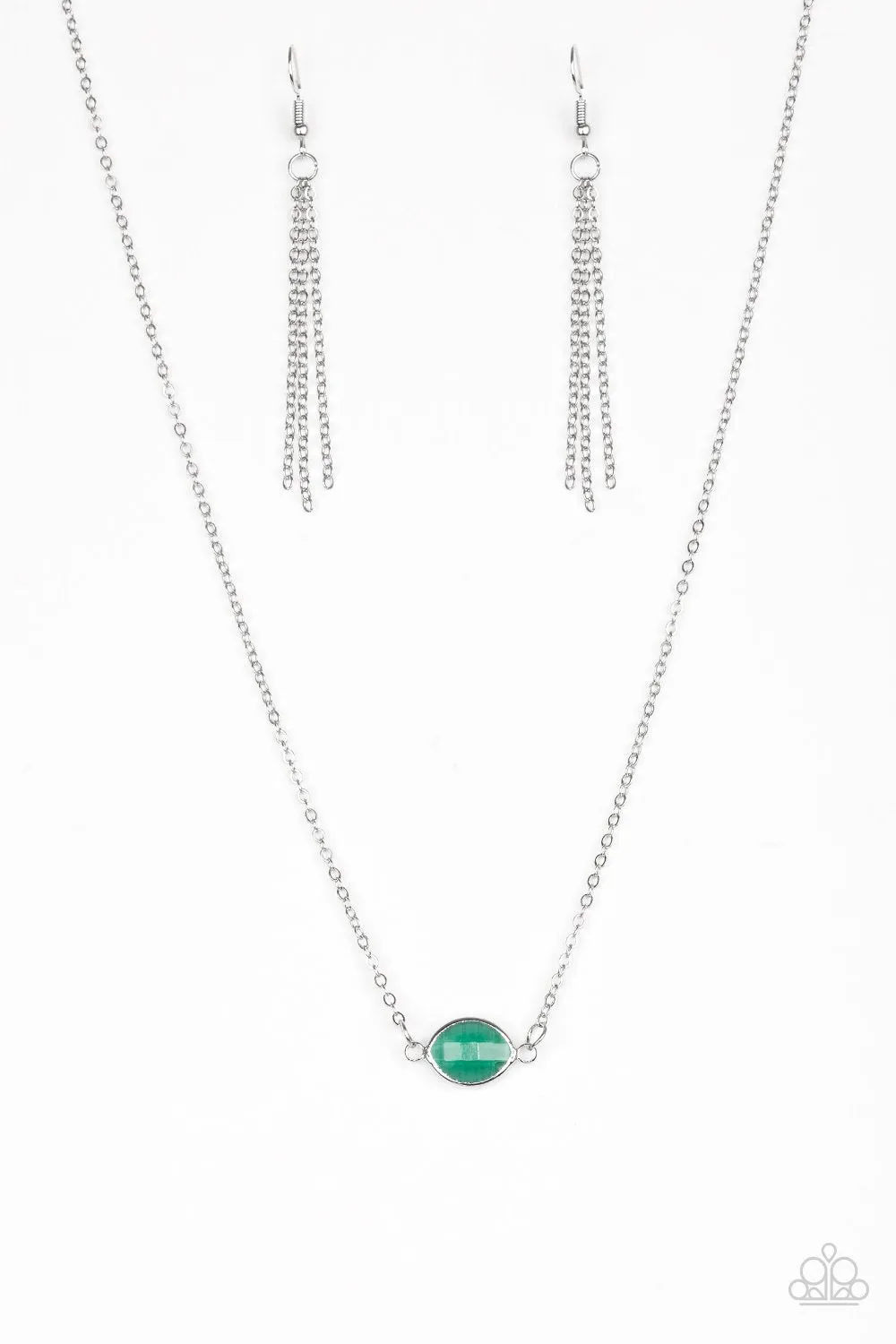 Paparazzi Necklace ~ Fashionably Fantabulous - Green